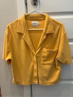 Women’s Abercrombie & Fitch Yellow Terry Cloth Button Down Shirt